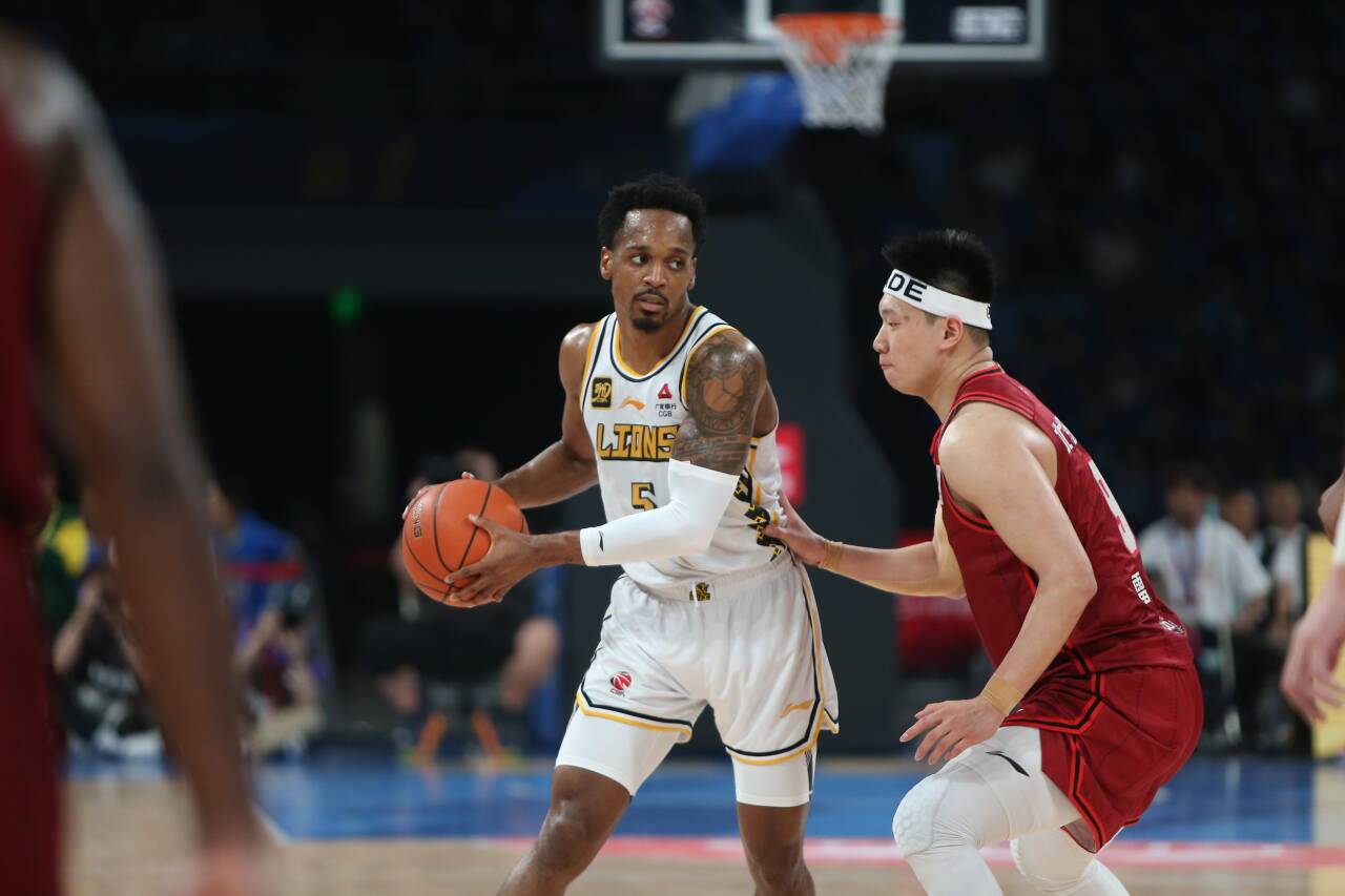 皇冠信用網登2代理申请_总决赛-布朗44分周琦26+13 广厦客场逆转北京总分2-1