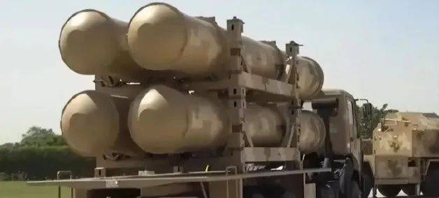 皇冠皇冠足球平台_巴五大基地凌晨被炸皇冠皇冠足球平台，红旗导弹拦截失败！印度背后有高人指点？