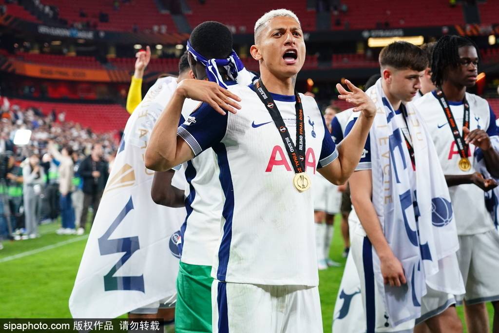 皇冠信用網开户_贝尔杀人诛心皇冠信用網开户！热刺夺冠后嘲讽曼联：以后叫“曼联式掉链子”！