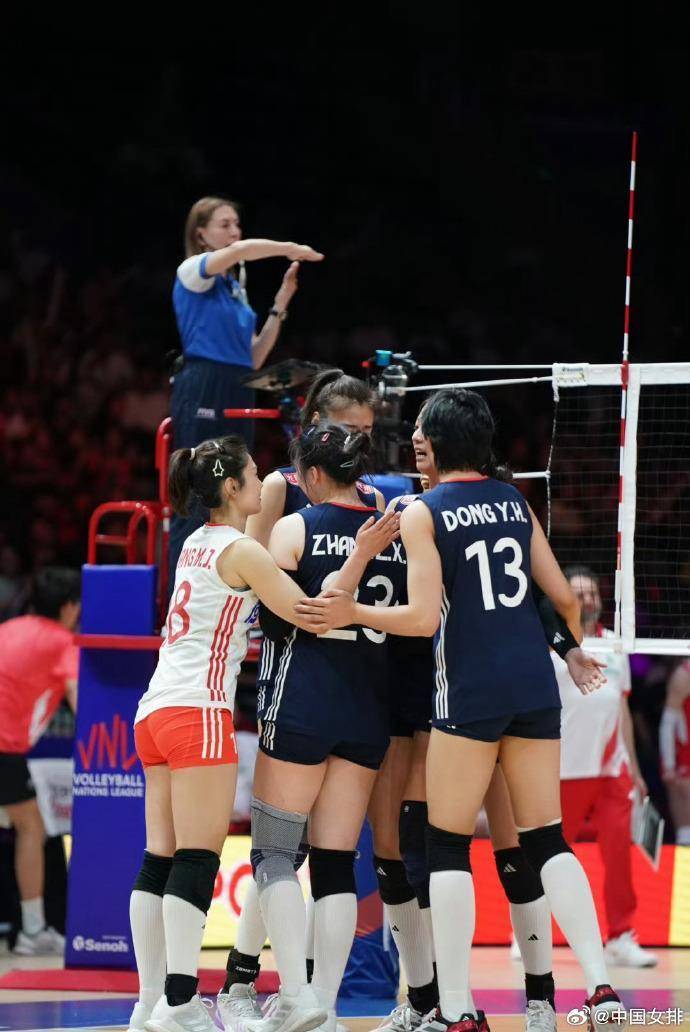 皇冠信用网会员_四战全胜皇冠信用网会员！中国女排逆转战胜美国女排 阿灵顿站完美收官