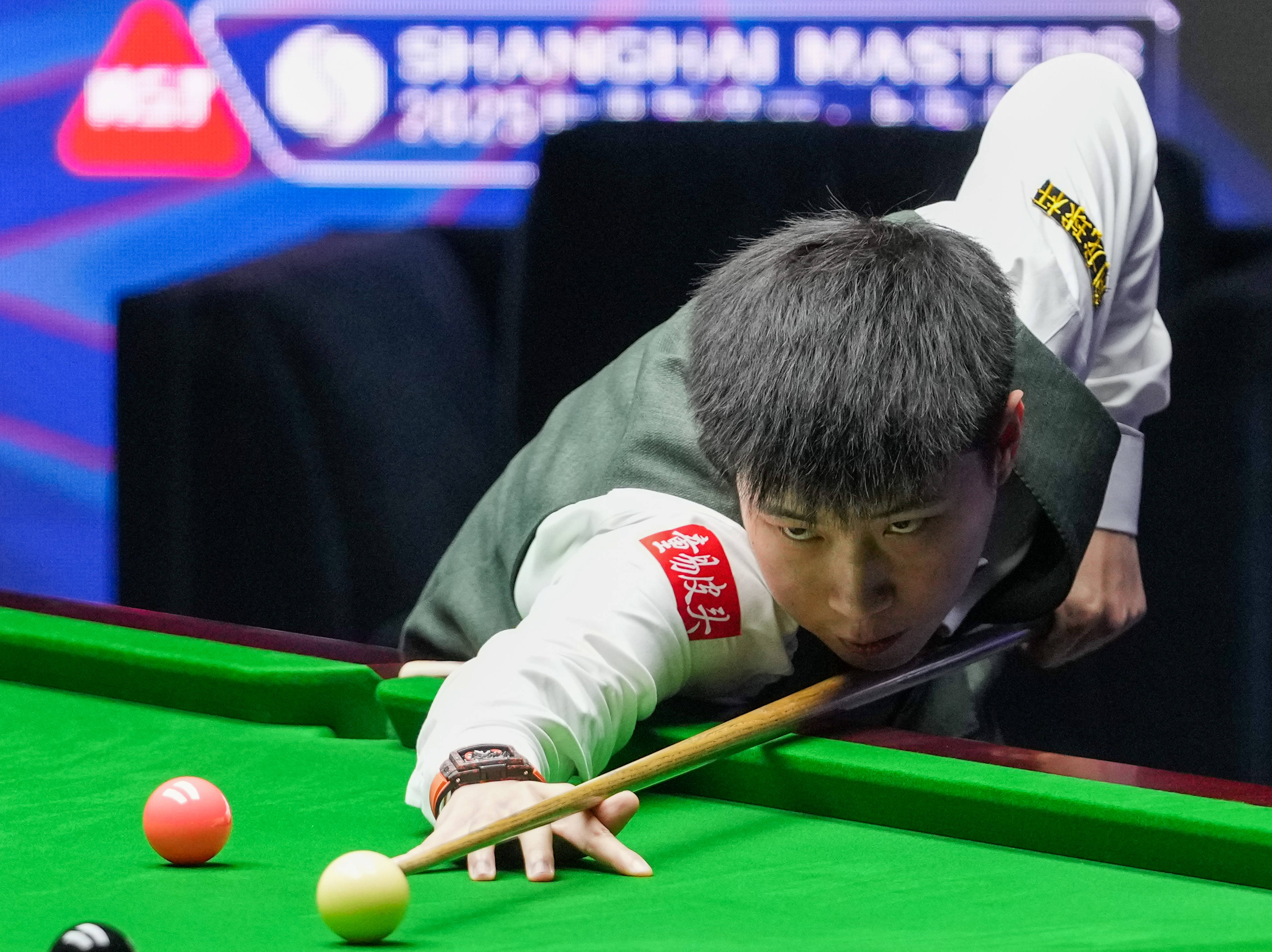 皇冠信用网登2代理_斯诺克上海大师赛丨赵心童对阵威尔逊